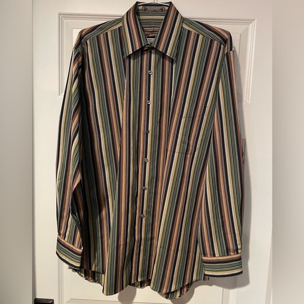 Forsyth of Canada, Inc, size Large, worn once in excellent condition